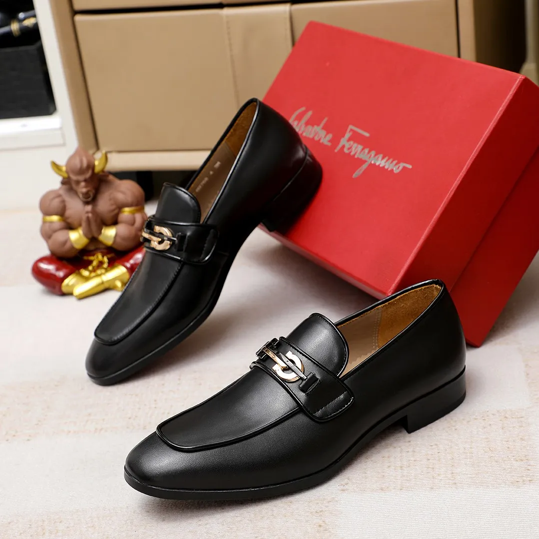 Men's shoes 💰600 🕷🕷🐂【Ferragamo】 Popular fashionable casual shoes🇨🇳Official website counter 1:1 production, original mold opening💯Good quality visible, imported high-end first-layer pebbled calfskin, water-dyed🐂leather lining🌿very clear texture, high-quality waterproof, non-slip and wear-resistant outsole🎋high quality and low price, truly handmade🍓, 3 colors available! Code number 38-44 (45. To be customized)